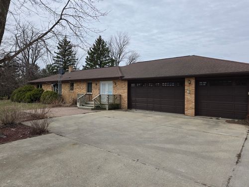 8132 Matznick Rd, PROPHETSTOWN, IL, 61277-9392 | Card Image