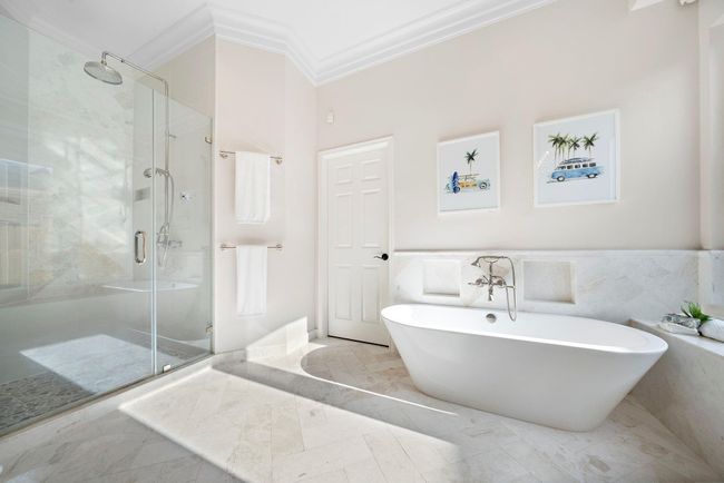 6310 Hidden Crest Way, House other with 5 bedrooms, 4 bathrooms and 2 parking in Sugar Land TX | Image 24