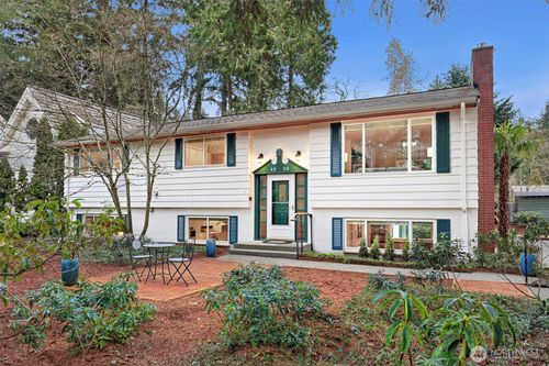 4630 88th Ave Se, Mercer Island, WA, 98040-4422 | Card Image