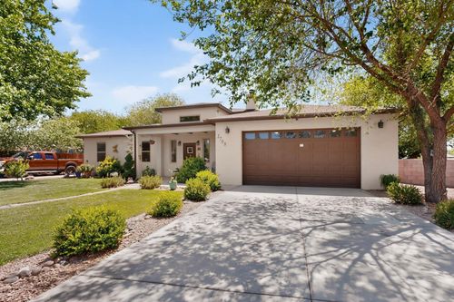2708 Darlene Pl Sw, Albuquerque, NM, 87105-6718 | Card Image