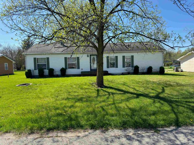 11604 Ne Wawasee Dr, House other with 6 bedrooms, 3 bathrooms and null parking in Syracuse IN | Image 26