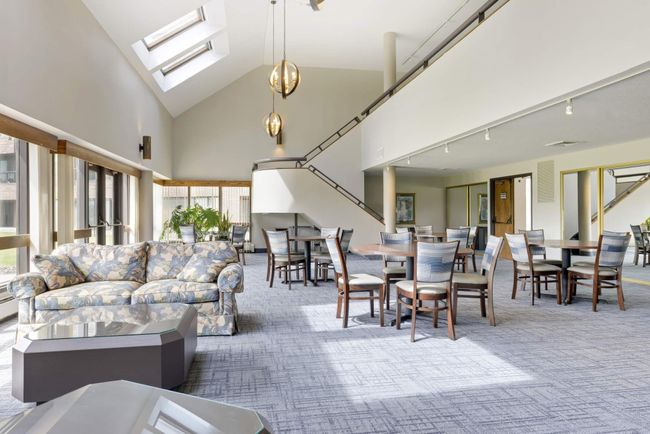 Ample space for professional or social gatherings | Image 30