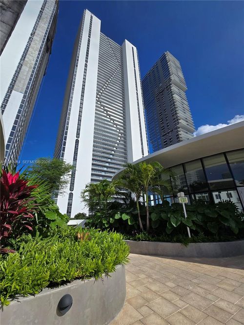 3104-700 Ne 24th St, Miami, FL, 33137-5509 | Card Image