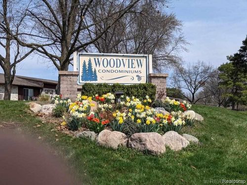 3-7485 Woodview St, Westland, MI, 48185-5923 | Card Image