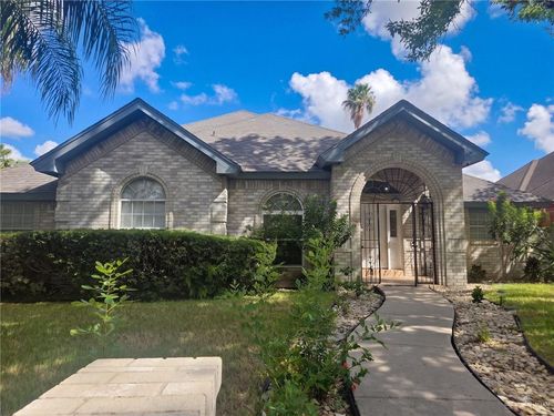 105 E Hawk Ave, Mcallen, TX, 78504-1804 | Card Image