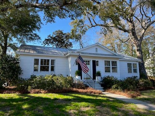 682 Mccants Dr, Mount Pleasant, SC, 29464-4814 | Card Image