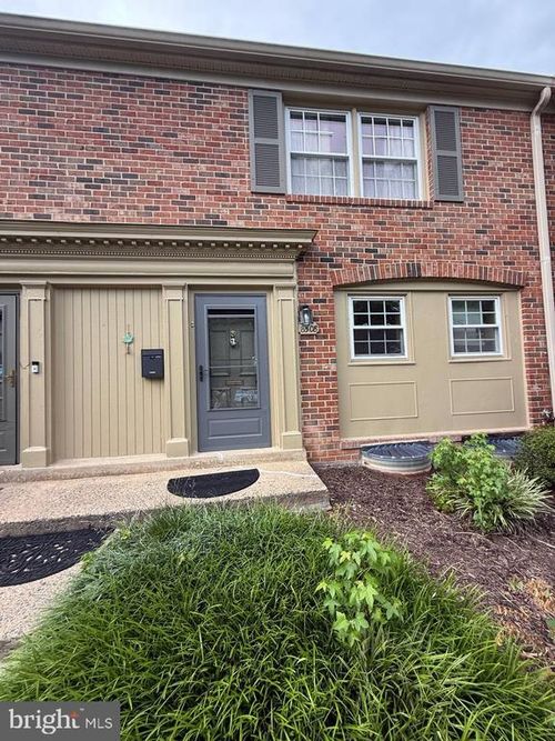 874-8508 Forrester Blvd, SPRINGFIELD, VA, 22152-1713 | Card Image