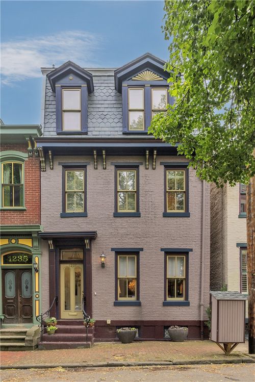 1237 Resaca Pl, Pittsburgh, PA, 15212-4518 | Card Image