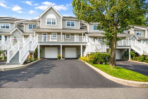 15-15 Leeward Ln, Port Jefferson, NY, 11777-2301 | Card Image