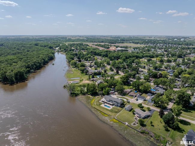 1419 3 Rd St, House other with 3 bedrooms, 4 bathrooms and null parking in Camanche IA | Image 47