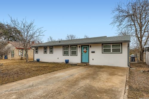 315 Mimosa St, Kerrville, TX, 78028-4275 | Card Image