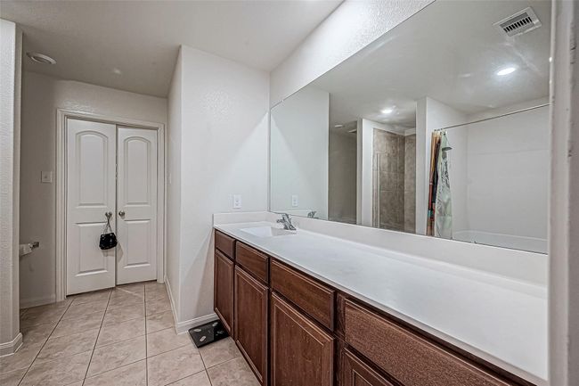9915 Garnet Grove Dr, House other with 4 bedrooms, 2 bathrooms and 2 parking in Iowa Colony TX | Image 30