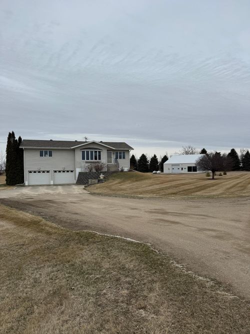 402 Main Avenue, Colgate, ND, 58046 | Card Image