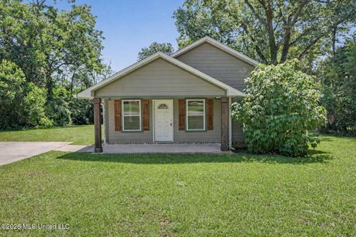 570 Mill St, Lucedale, MS, 39452-6006 | Card Image