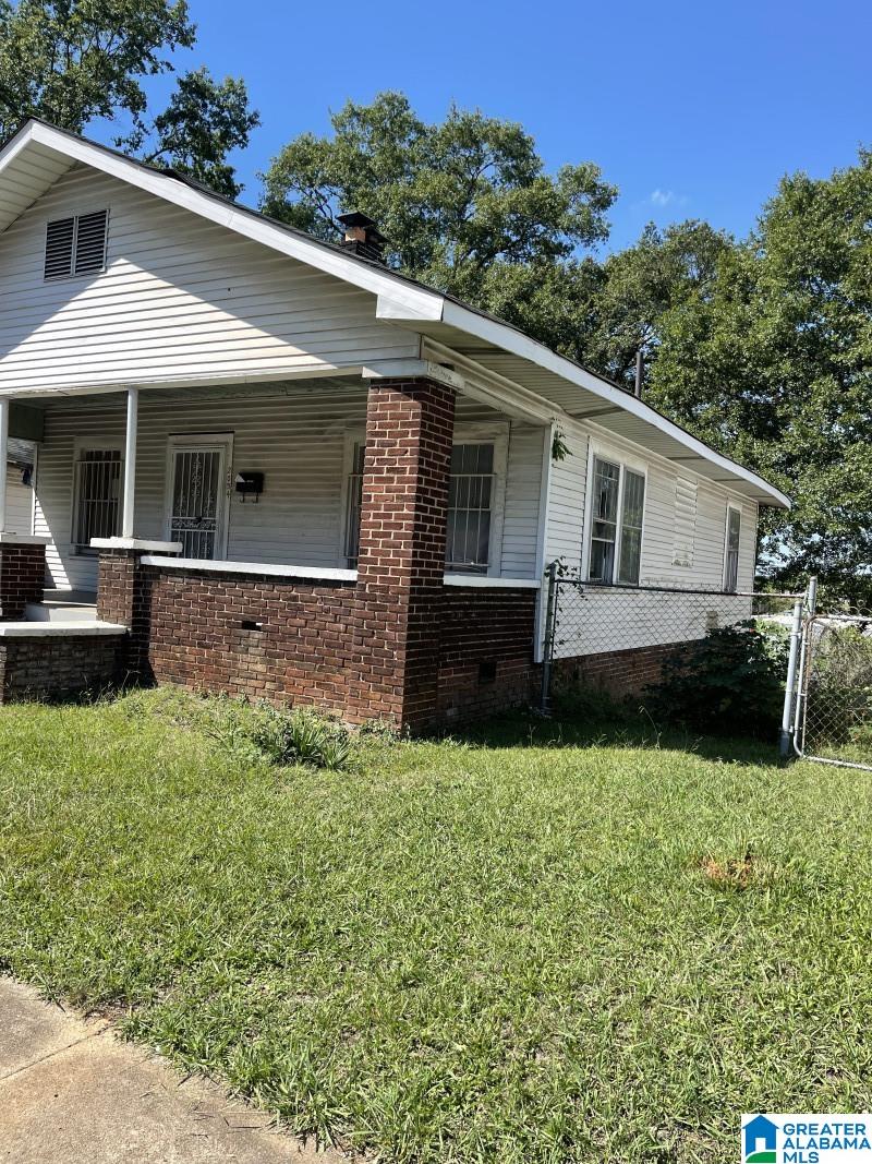 Avenue V , Birmingham, AL 35218