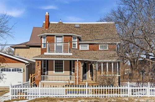 3002 14th Ave, Regina, SK, S4T1R7 | Card Image