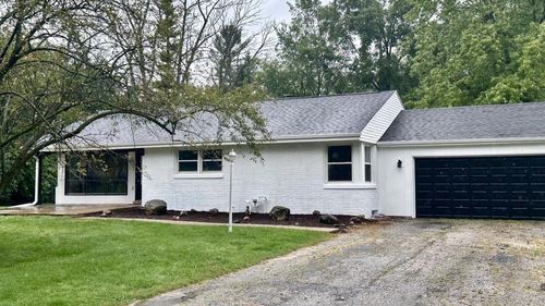 5225 Tuckaway Drive, Greenfield, WI, 53221 | Card Image