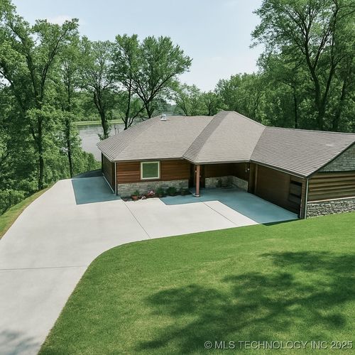 117051 S 4238 Rd, Eufaula, OK, 74432-6825 | Card Image