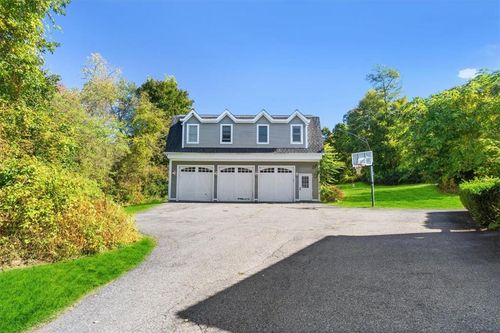 610 Farm To Market Road, Patterson, NY, 10509 | Card Image