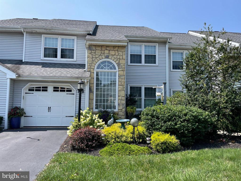 Carmen Dr, Collegeville, PA 19426