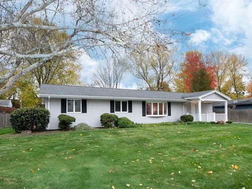 42 Spring St, Braintree, MA, 02184-7212 | Card Image