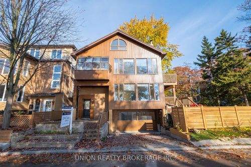 3rd-110 Hubbard Blvd, Toronto, ON, M4E1A6 | Card Image