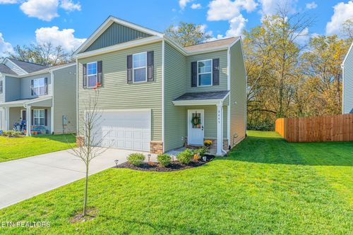 9445 River Cane Rd, Mascot, TN, 37806-2154 | Card Image