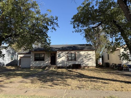 2709 38th St, Snyder, TX, 79549-5702 | Card Image