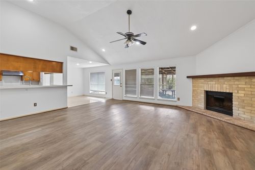 8219 Winding Meadow Ct, Houston, TX, 77040-2631 | Card Image