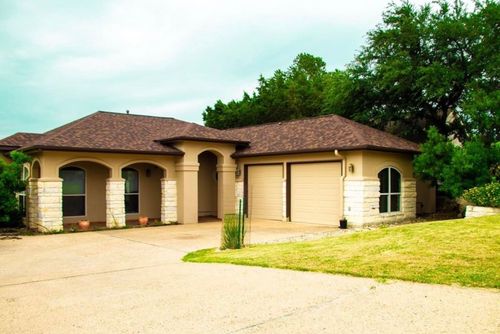 20600 Highland Lake Dr, Lago Vista, TX, 78645-7535 | Card Image