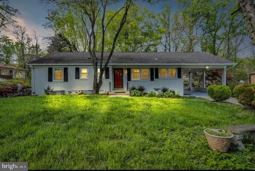 8714 Duvall St, FAIRFAX, VA, 22031-2711 | Card Image