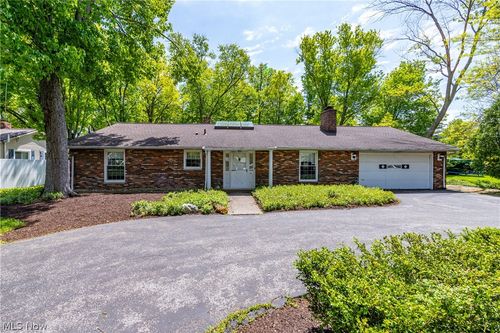 27103 Hilliard Blvd, Westlake, OH, 44145-3254 | Card Image