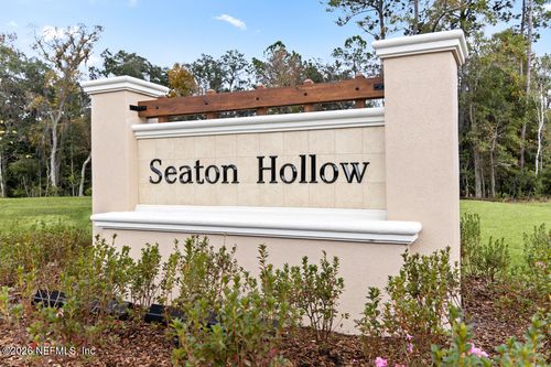 15847 Seaton Hollow Dr, JACKSONVILLE, FL, 32218-1601 | Card Image