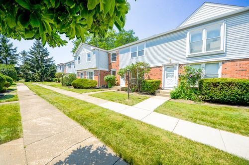 4092 Quincy Ct, Streamwood, IL, 60107-2923 | Card Image