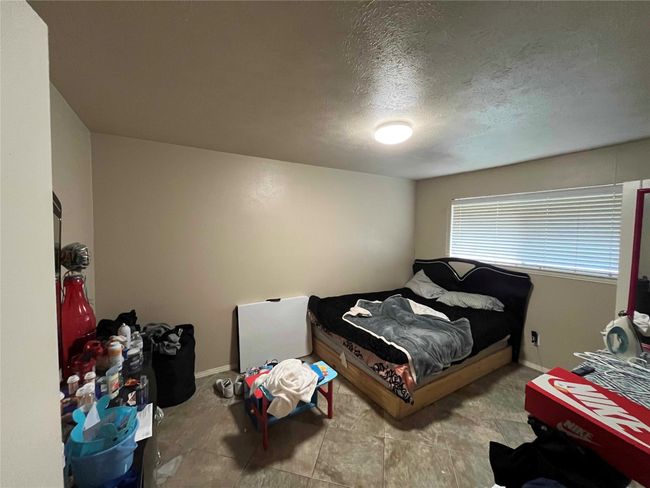2302 Bedroom 3 | Image 12