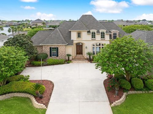 172 Islander Dr, Slidell, LA, 70458-5794 | Card Image