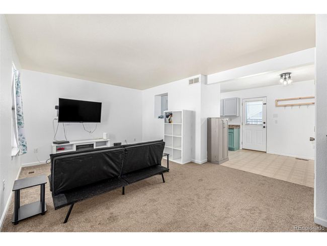 2728 Renshaw St, House other with 3 bedrooms, 2 bathrooms and null parking in Strasburg CO | Image 6