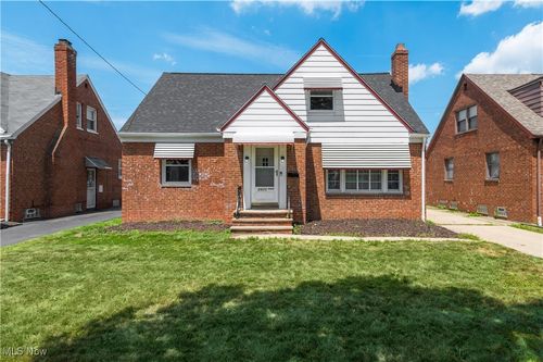 3911 Colony Rd, South Euclid, OH, 44118-2305 | Card Image