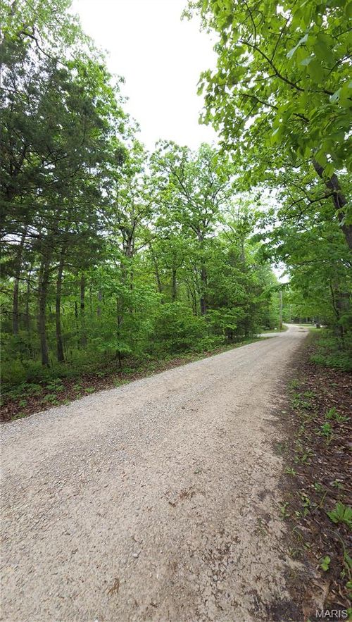 8900 Running Deer Dr, Dittmer, MO, 63023-2951 | Card Image