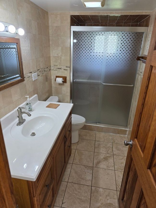 17936 66 Th Ave, House other with 3 bedrooms, 2 bathrooms and 2 parking in Tinley Park IL | Image 14