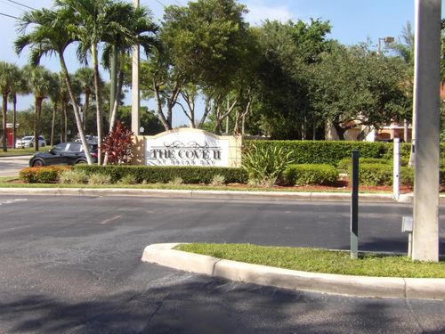 201-3800 N Jog Road, West Palm Beach, FL, 33411 | Card Image