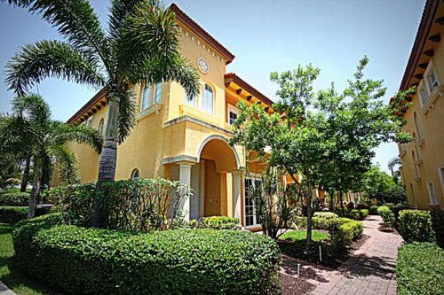 210 Ne 69th Cir, Boca Raton, FL, 33487-1630 | Card Image