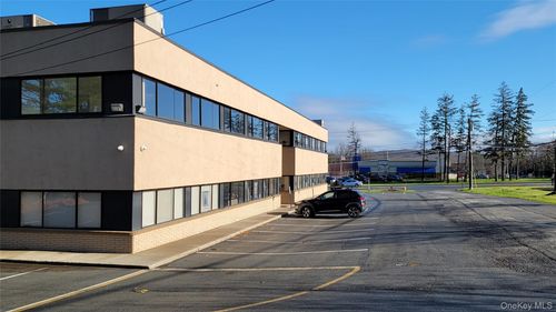 ste-9-53 Route 17k, Newburgh, NY, 12550-3966 | Card Image