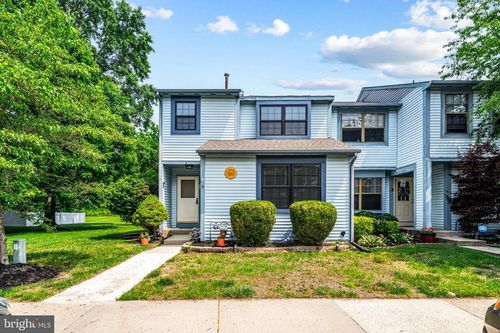 9 Burgundy Dr, MARLTON, NJ, 08053-3809 | Card Image