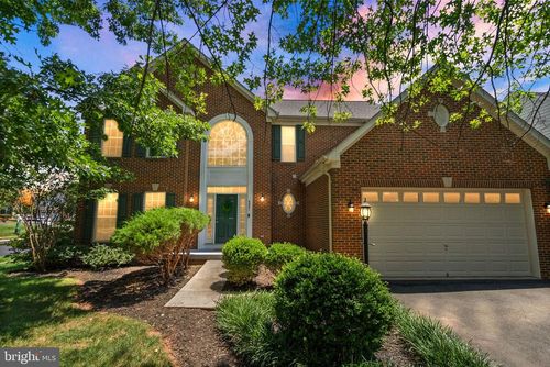 6901 Bitterroot Ct, GAINESVILLE, VA, 20155-4469 | Card Image