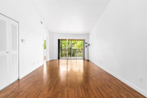 950-950 Coral Club Drive, Coral Springs, FL, 33071 | Card Image