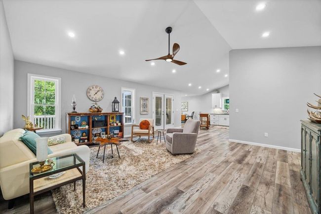 7 Oak View Dr, House other with 3 bedrooms, 2 bathrooms and null parking in STAUNTON VA | Image 5