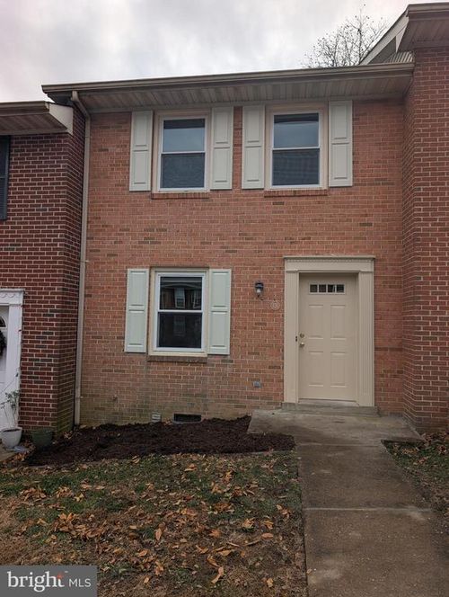 131 Farrell Ln, FREDERICKSBURG, VA, 22401-4003 | Card Image