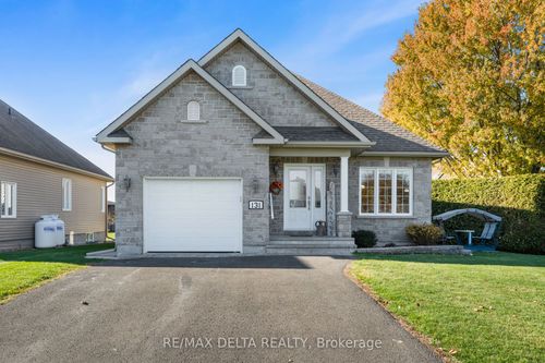 131 Caledonia Rd, Saint Isidore, ON, K0C2B0 | Card Image