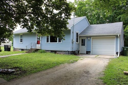 308 9th St, Allison, IA, 50602-7802 | Card Image